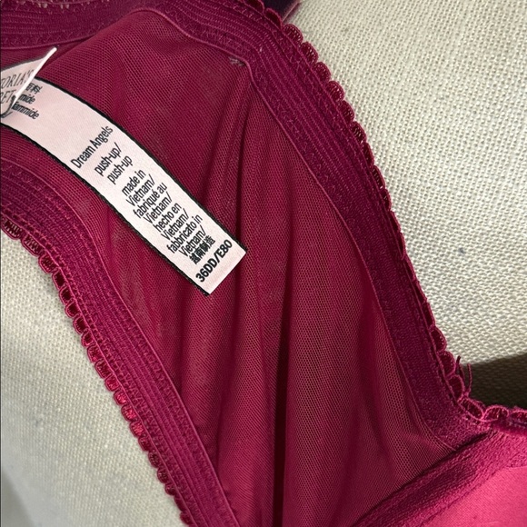 Victoria's Secret Lace Push-Up Bra in Deep Red - Picture 5 of 6